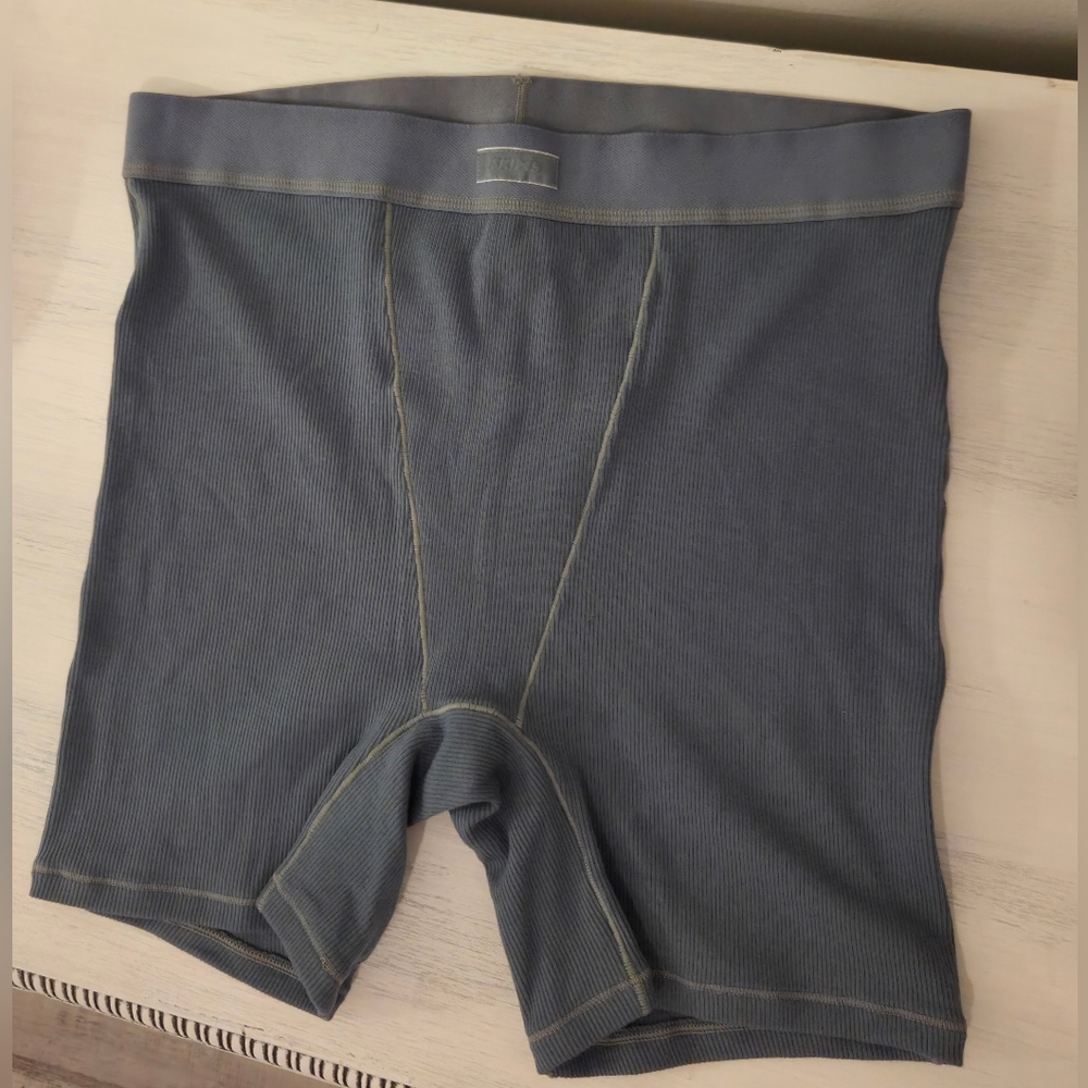 SKIMS Kyanite Cotton Ribbed Boxer- Intimate - Picture 7 of 11